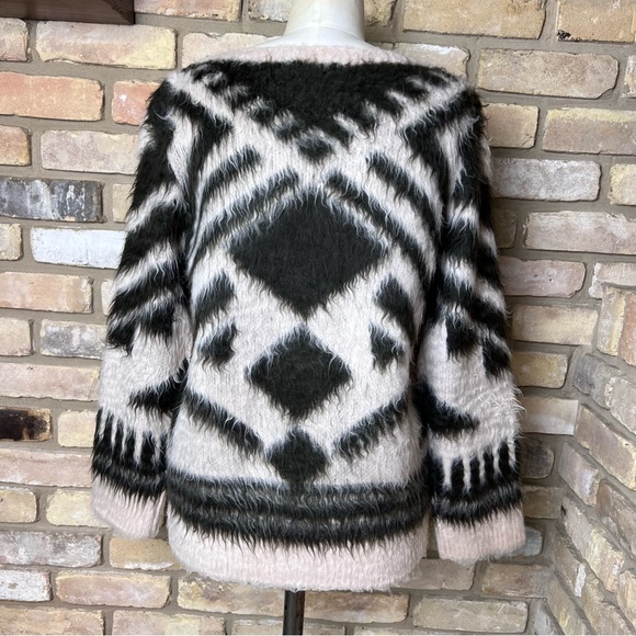 ANTIK BATIK black cream fuzzy mohair tribal pattern sweater - FR 42 - Picture 2 of 6